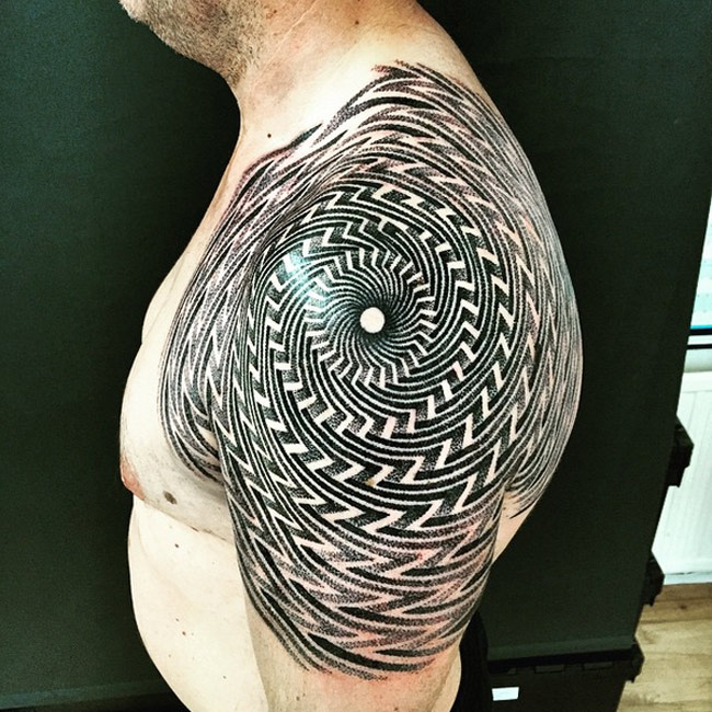 FOX 12 Oregon on Twitter An optical illusion Portland tattoo artist is  getting attention with his 3D tattoos httpstco55iq0FgLhF  httpstcopkjm6g66wC  Twitter