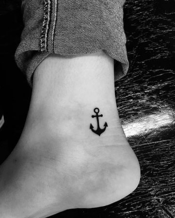 75 Small Tattoos for Women with Meaning (Best Designs 2024)