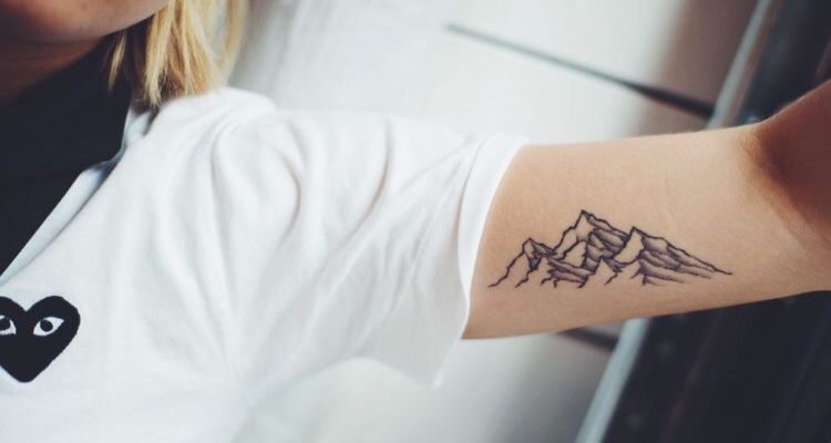 19 minimalist tattoos that will make you want to book an appointment now