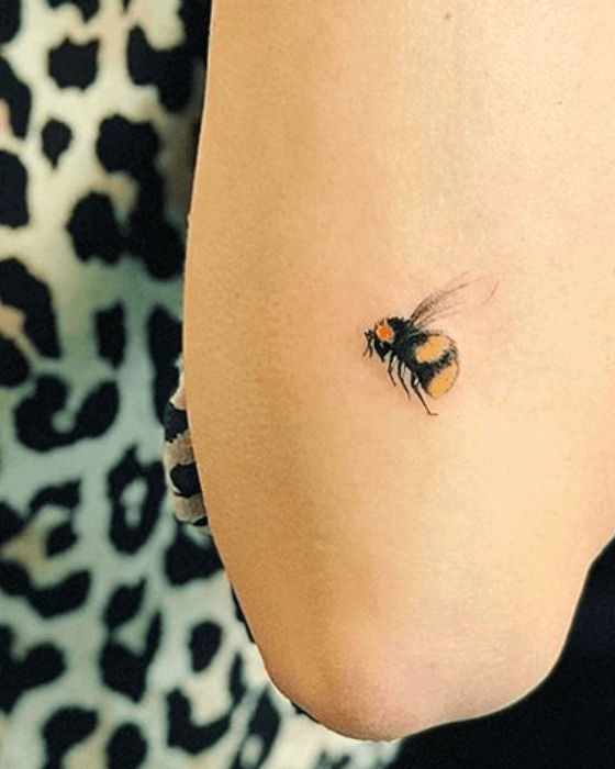 Small Minimalist Bee Semipermanent 2week Tattoo set of 2  Etsy