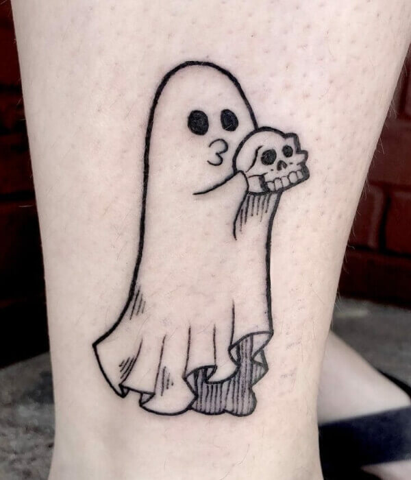 Tatuaje de fantasma divertido