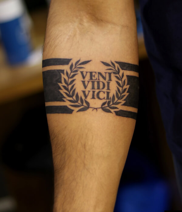 veni vidi vici tattoo  Forearm band tattoos, Forearm sleeve tattoos, Hand  tattoos for guys