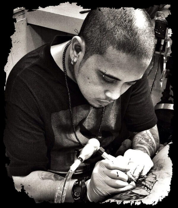 Carlo-Gabiana-tattoo artist in Philippines