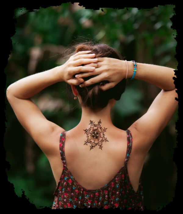 Feminine-Mandala-Back-Tattoo