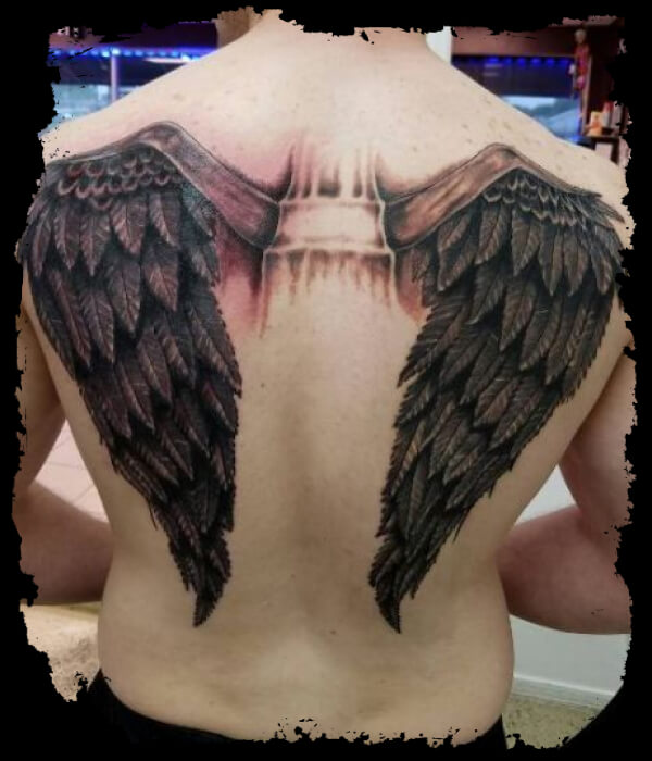 wings-tattoo-on-back-men 