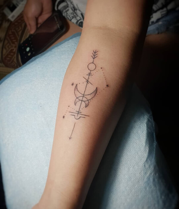 Saturn-with-Constellations-Tattoo