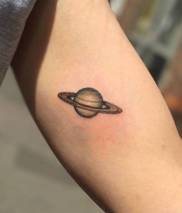 Saturn-with-Rings-Tattoo