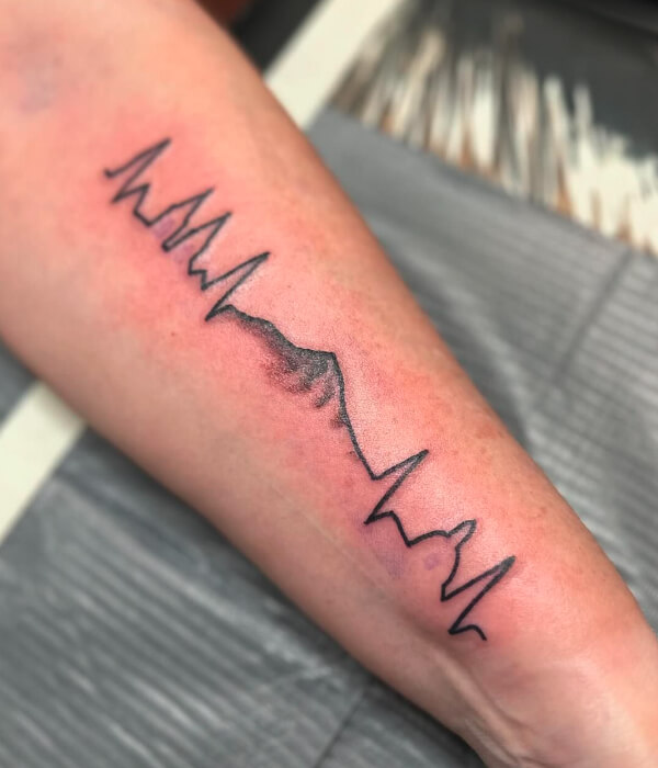 Heartbeat-Line-Tattoo