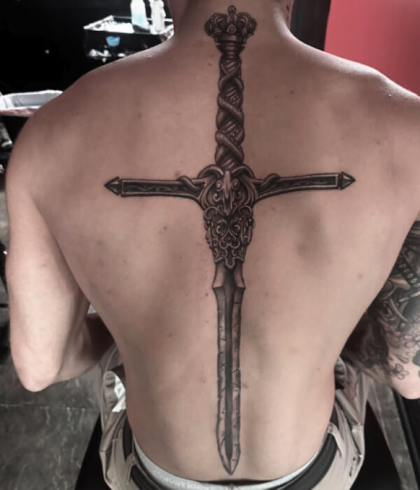 Outlaw-Cross-Tattoo