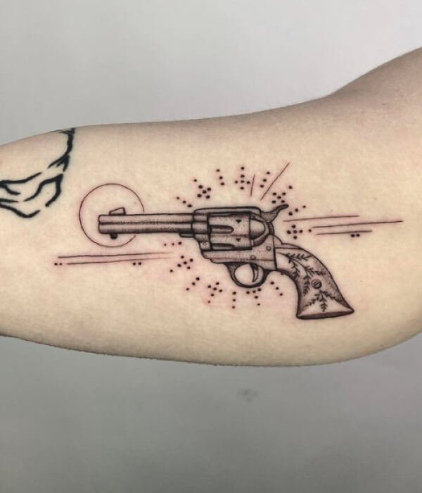 Revolver-Tattoo-of-Outlaw