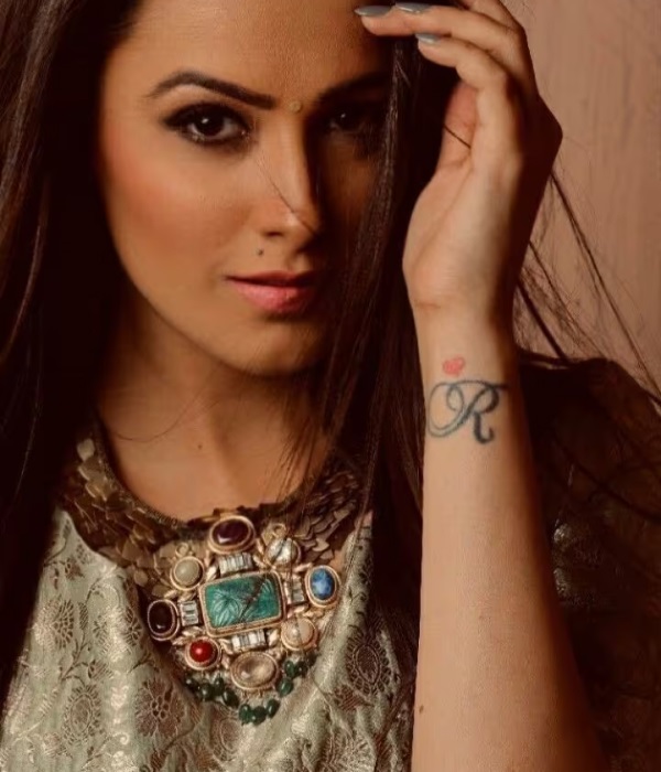 Anita-Hassanandani-Best-TV-Actors-With-Their-Tattoo