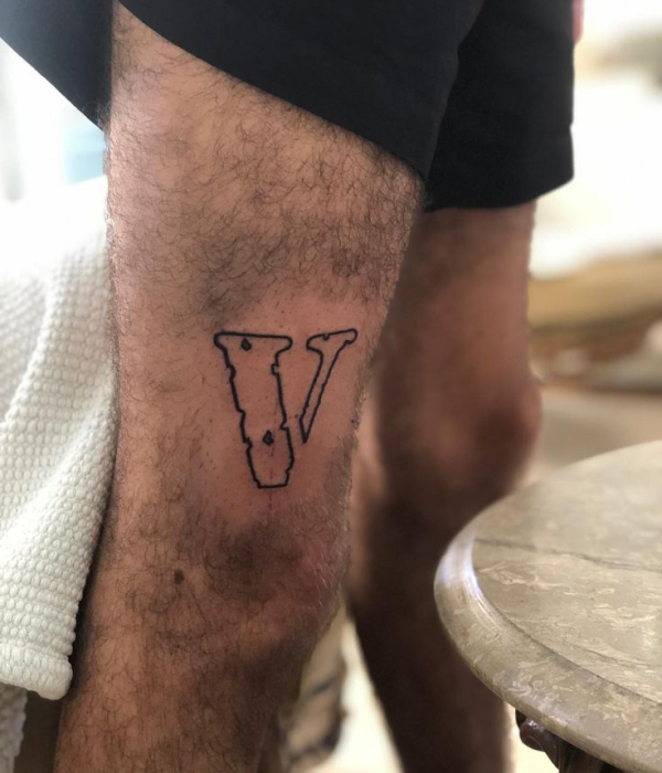 Letter-"V"-on-the-Calf