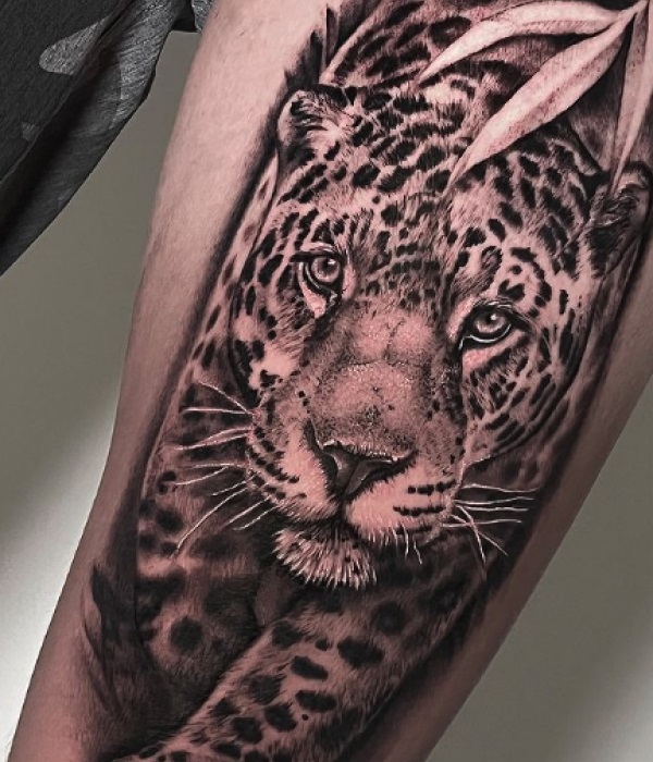 Black-and-Gray-Jaguar-Tattoo