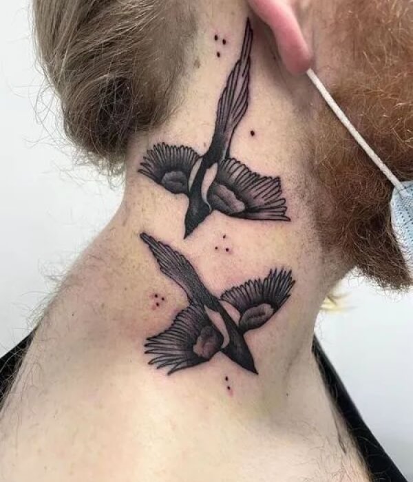 Flying-Magpie-Bird-Tattoo