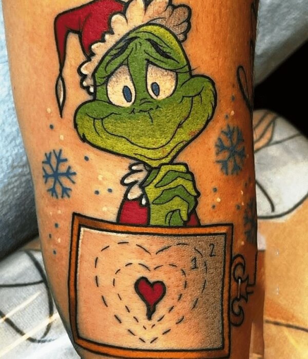 Grinch-Heart-Tattoo