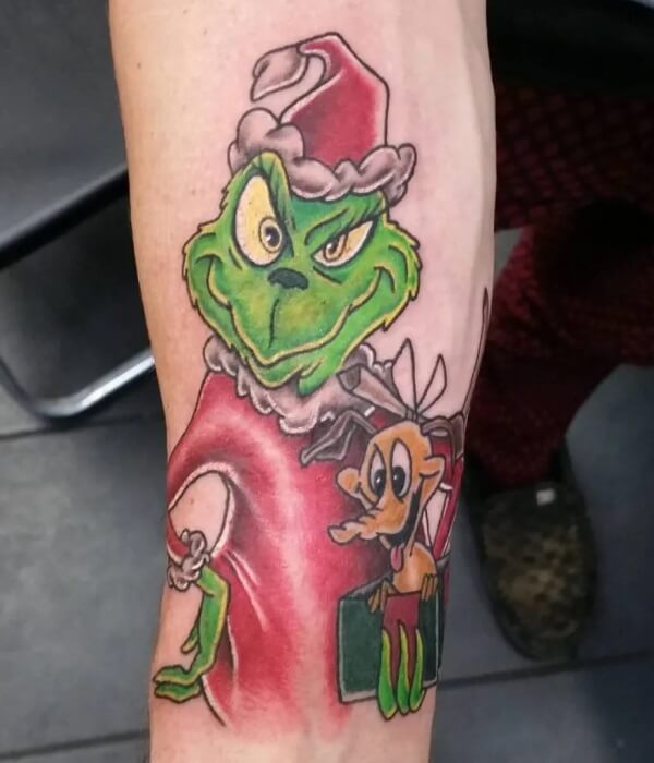 Grinch-With-Max-Tattoo