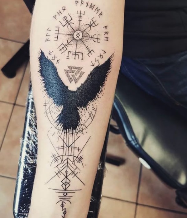 Vegvisir-Eagle-Tattoo