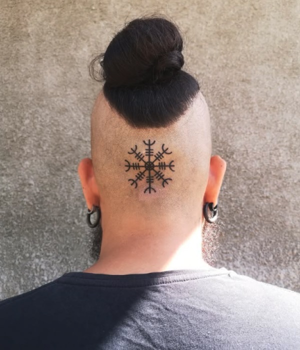 Vegvisir-Head-Tattoo