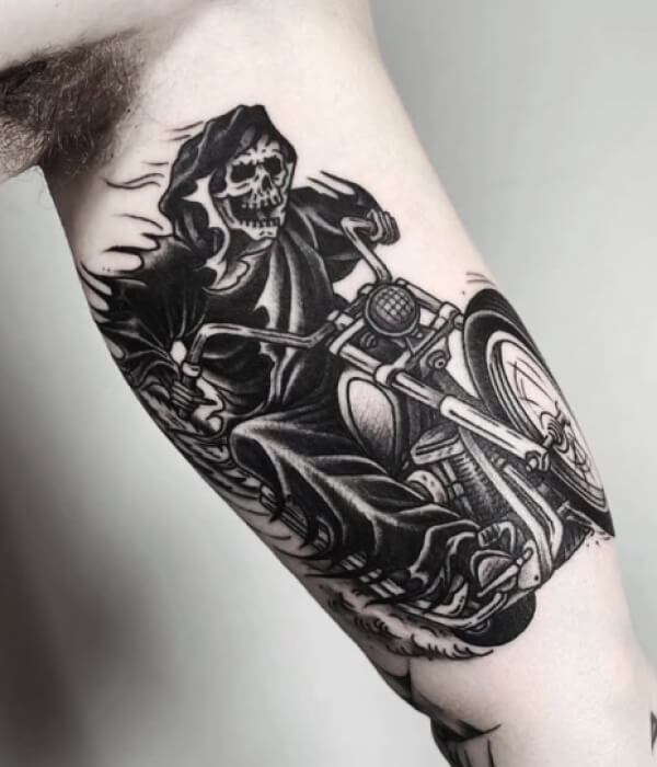 Skull-with-Motorcycle-Handlebar-Tattoo