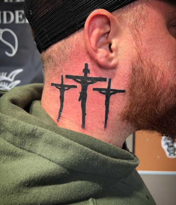 Small-Cross-Tattoo