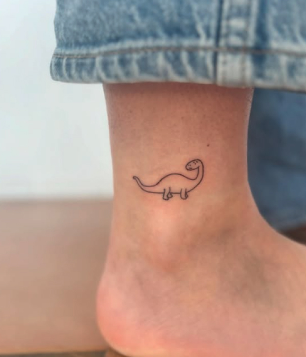 Small-Dinosaur-Tattoos-for-Females