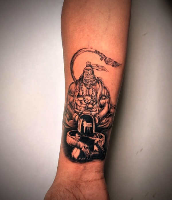 Tattoo-of-Hanuman-with-Shivling