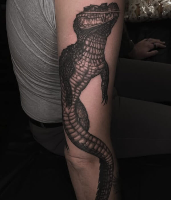 Silhouette-Alligator-Tattoo